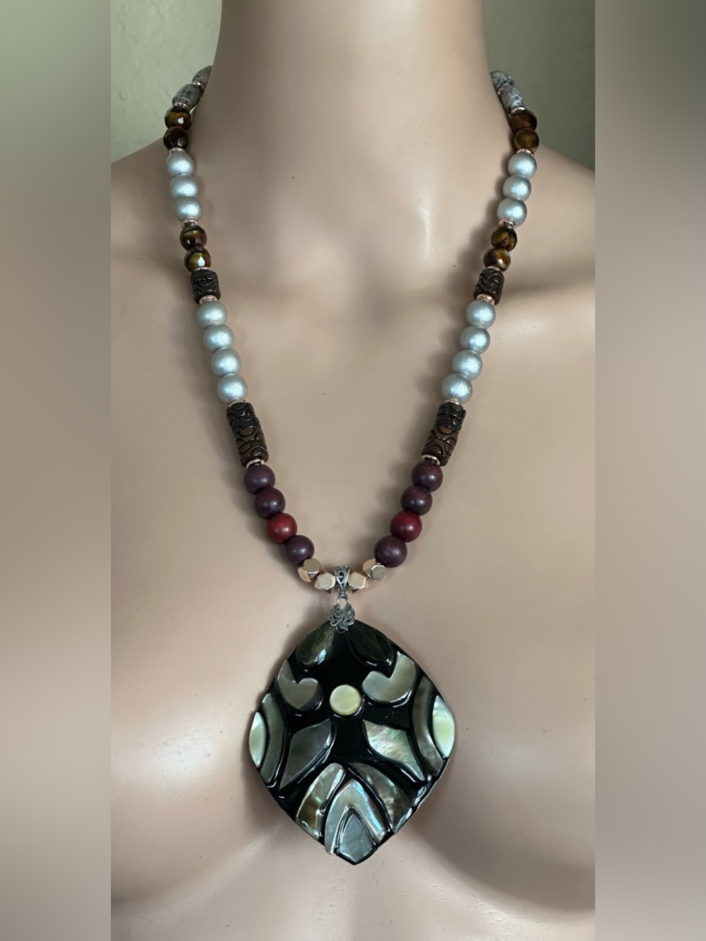 28-1/2 inch Mixed bead necklace NWOT